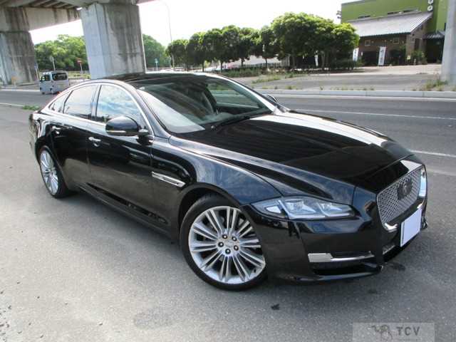 2017 Jaguar XJ Series