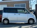 2013 Nissan ROOX