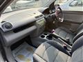 2004 Mazda Demio