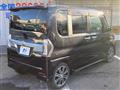 2017 Daihatsu Tanto