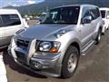2000 Mitsubishi Pajero