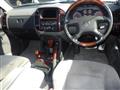 2000 Mitsubishi Pajero