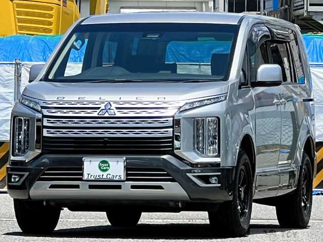 2019 Mitsubishi Delica D5
