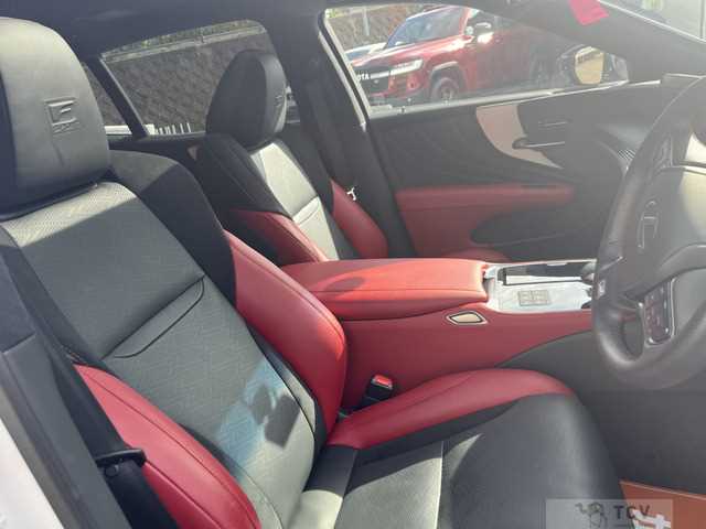 2023 Lexus LS
