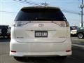 2013 Toyota Estima