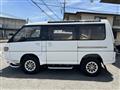 1993 Mitsubishi Delica Starwagon