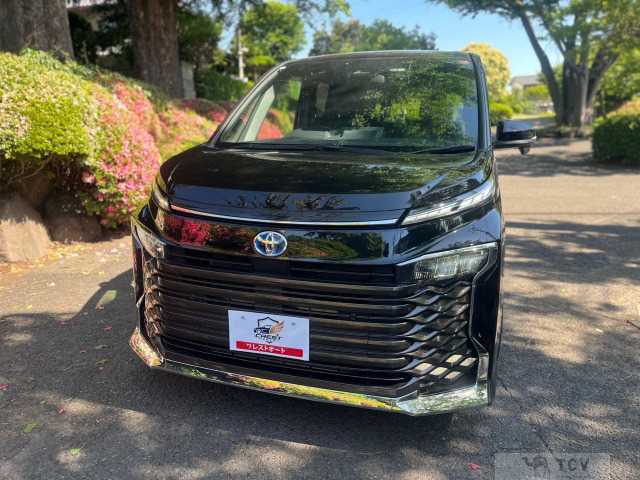 2024 Toyota Voxy