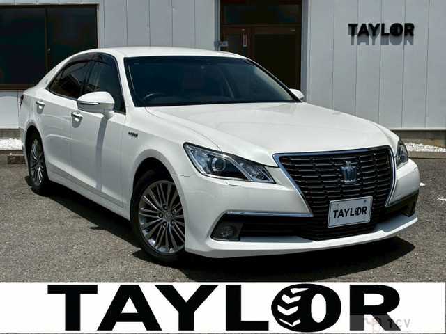 2013 Toyota Crown