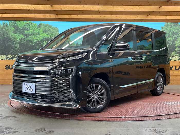 2022 Toyota Voxy