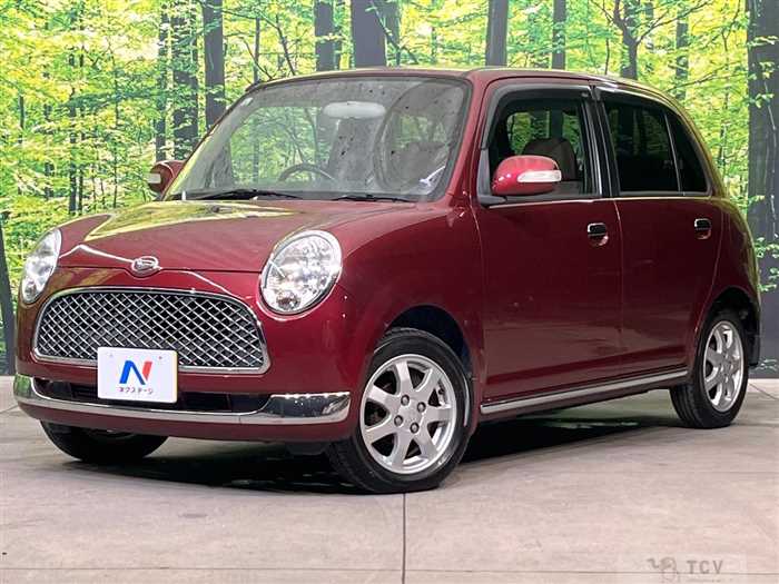2005 Daihatsu Miragino
