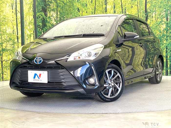 2017 Toyota Vitz