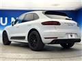 2016 Porsche Macan