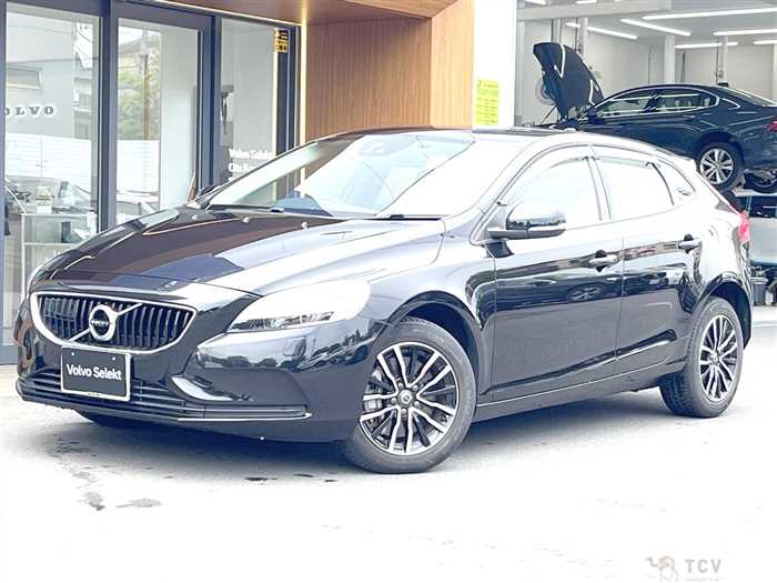 2020 Volvo V40