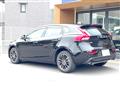2020 Volvo V40