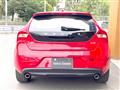 2018 Volvo V40