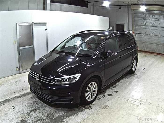 2016 Volkswagen Golf Touran