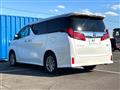 2018 Toyota Alphard Hybrid