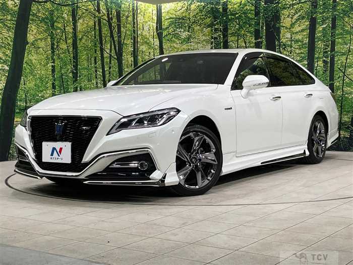 2018 Toyota Crown Hybrid