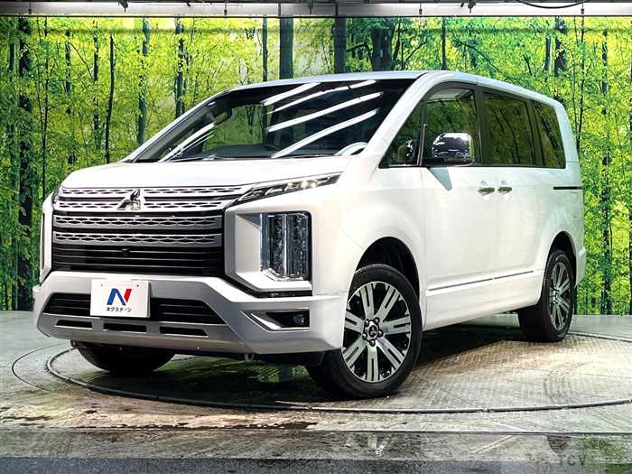 2024 Mitsubishi Delica D5