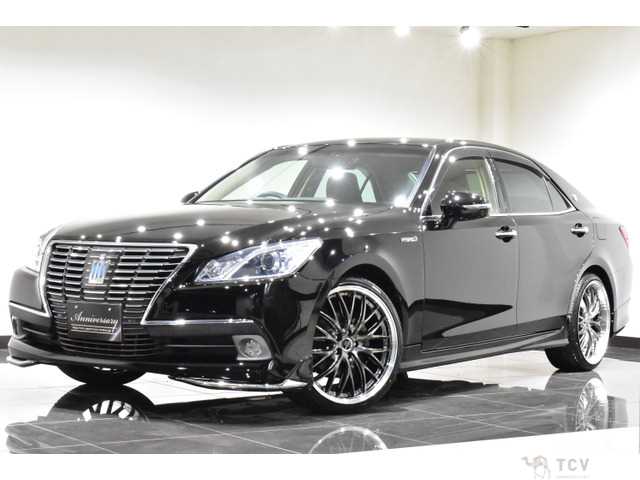 2013 Toyota Crown