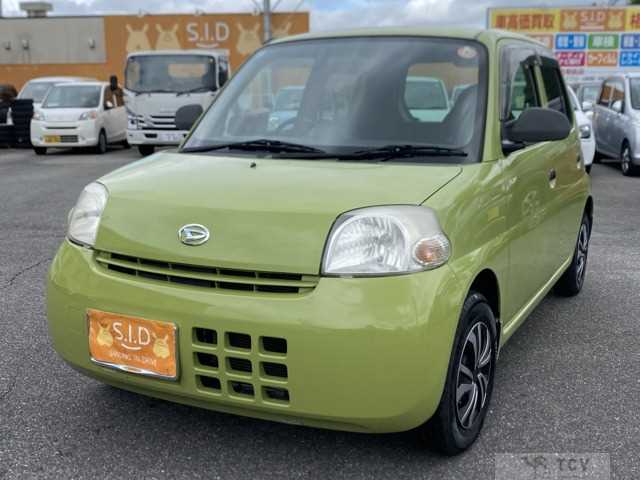 2009 Daihatsu Esse