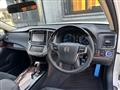 2016 Toyota Crown