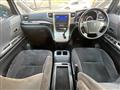 2011 Toyota Vellfire