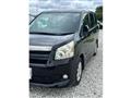 2010 Toyota Noah
