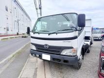 2009 Hino Dutro