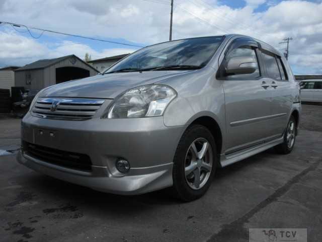 2005 Toyota Raum