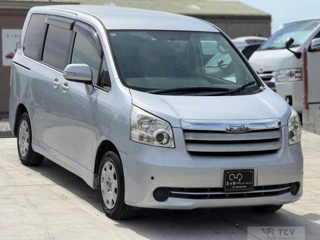 2008 Toyota Noah