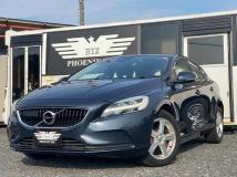 2017 Volvo V40