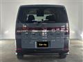 2010 Mitsubishi Delica D5