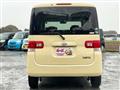 2011 Daihatsu Tanto