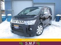 2012 Mitsubishi Delica D5