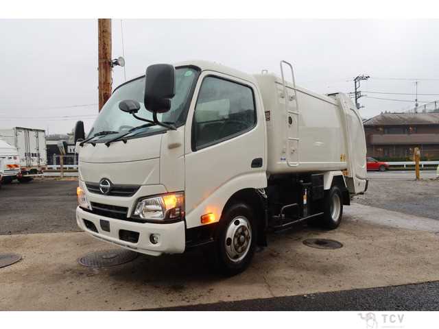 2017 Hino Dutro
