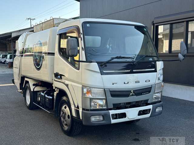 2017 Mitsubishi Canter