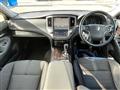 2017 Toyota Crown Hybrid