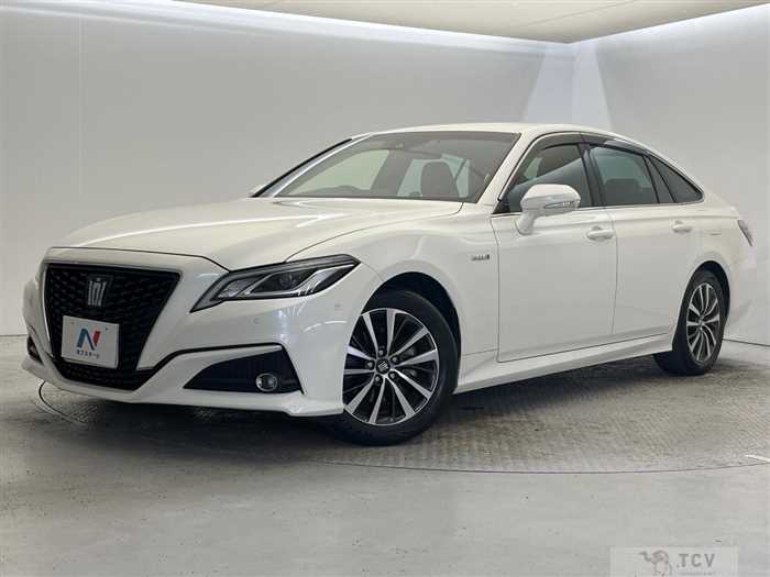 2019 Toyota Crown Hybrid