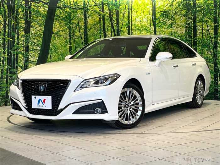 2019 Toyota Crown Hybrid