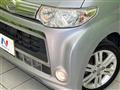 2012 Daihatsu Tanto