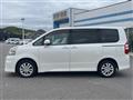 2011 Toyota Noah