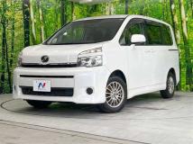 2013 Toyota Voxy