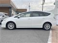 2012 Toyota PRIUS α