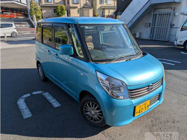 2009 Nissan ROOX