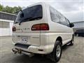 2001 Mitsubishi Delica Spacegear