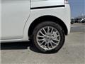 2011 Daihatsu Tanto