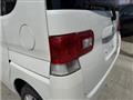 2011 Daihatsu Tanto