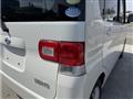 2011 Daihatsu Tanto