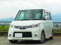 2011 Nissan ROOX